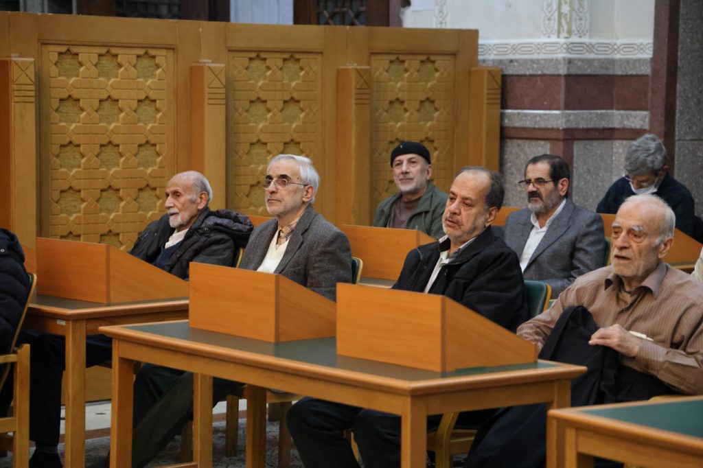 photo_2025-12-12_01-42-51